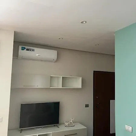 Apartment Grosszuegige In Zentraler Lage Mit Balkon