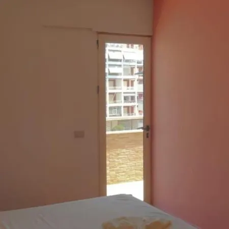דירה Grosszuegige In Zentraler Lage Mit Balkon *