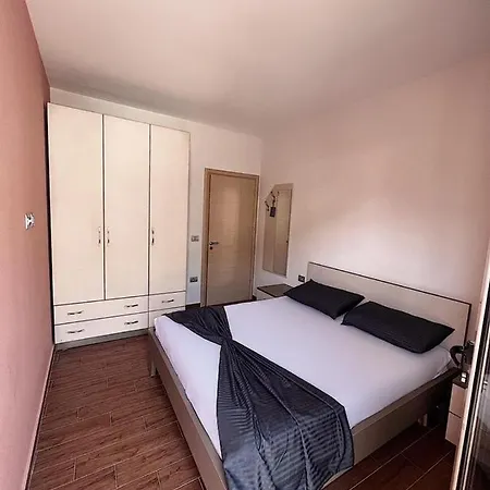 Grosszuegige In Zentraler Lage Mit Balkon *